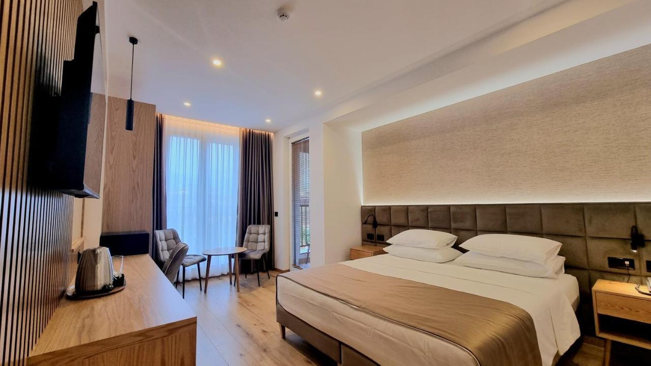 Sibb Hotel Tirana Exterior photo